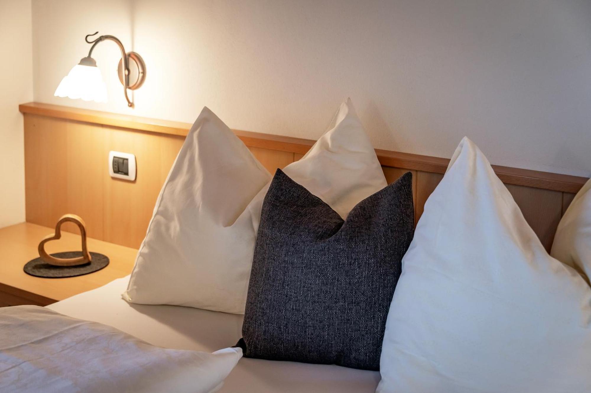 Trinnerhof- Hof Chalets Und Obsthof Mit Zimmer Natz-Schabs Екстериор снимка