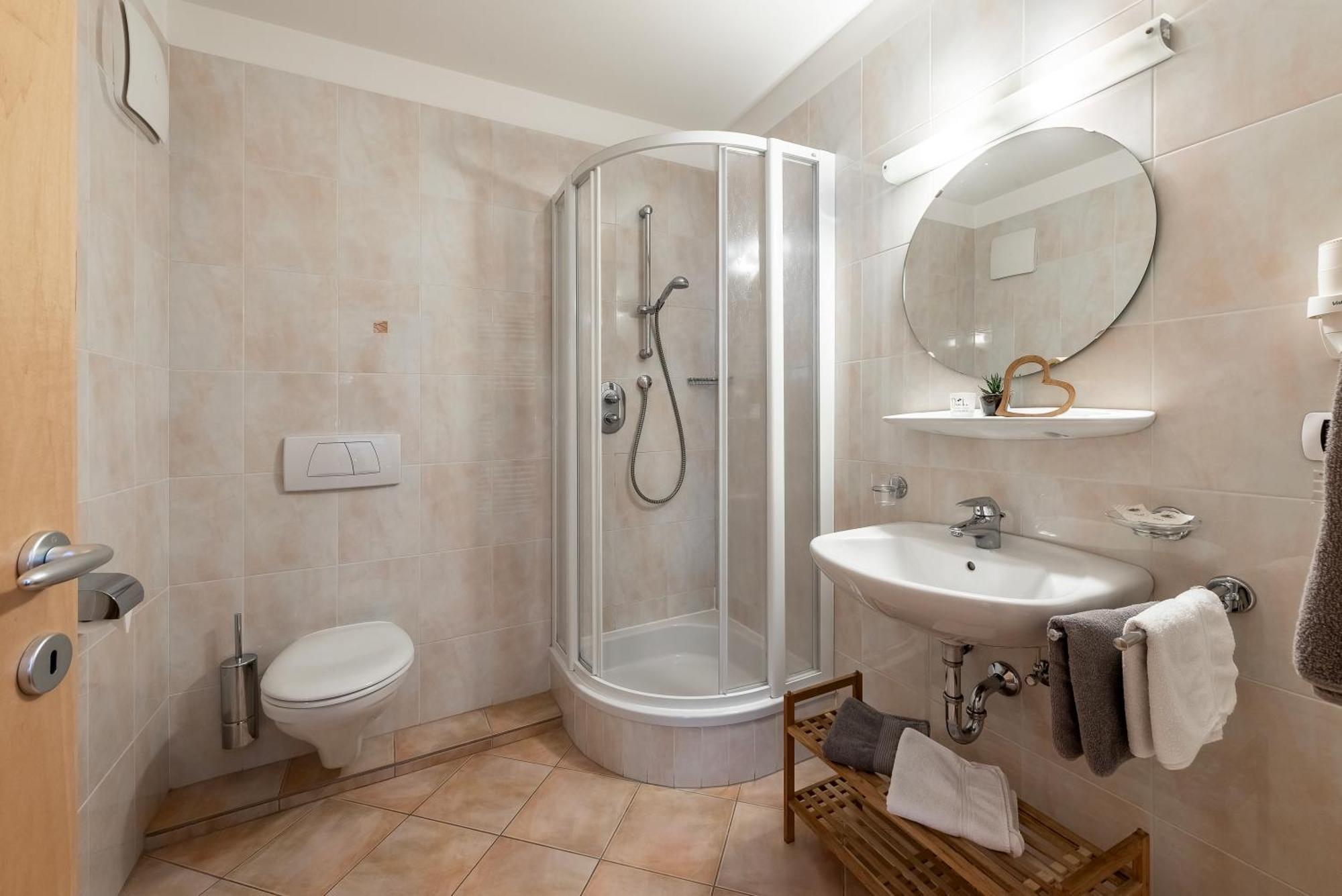 Trinnerhof- Hof Chalets Und Obsthof Mit Zimmer Natz-Schabs Екстериор снимка