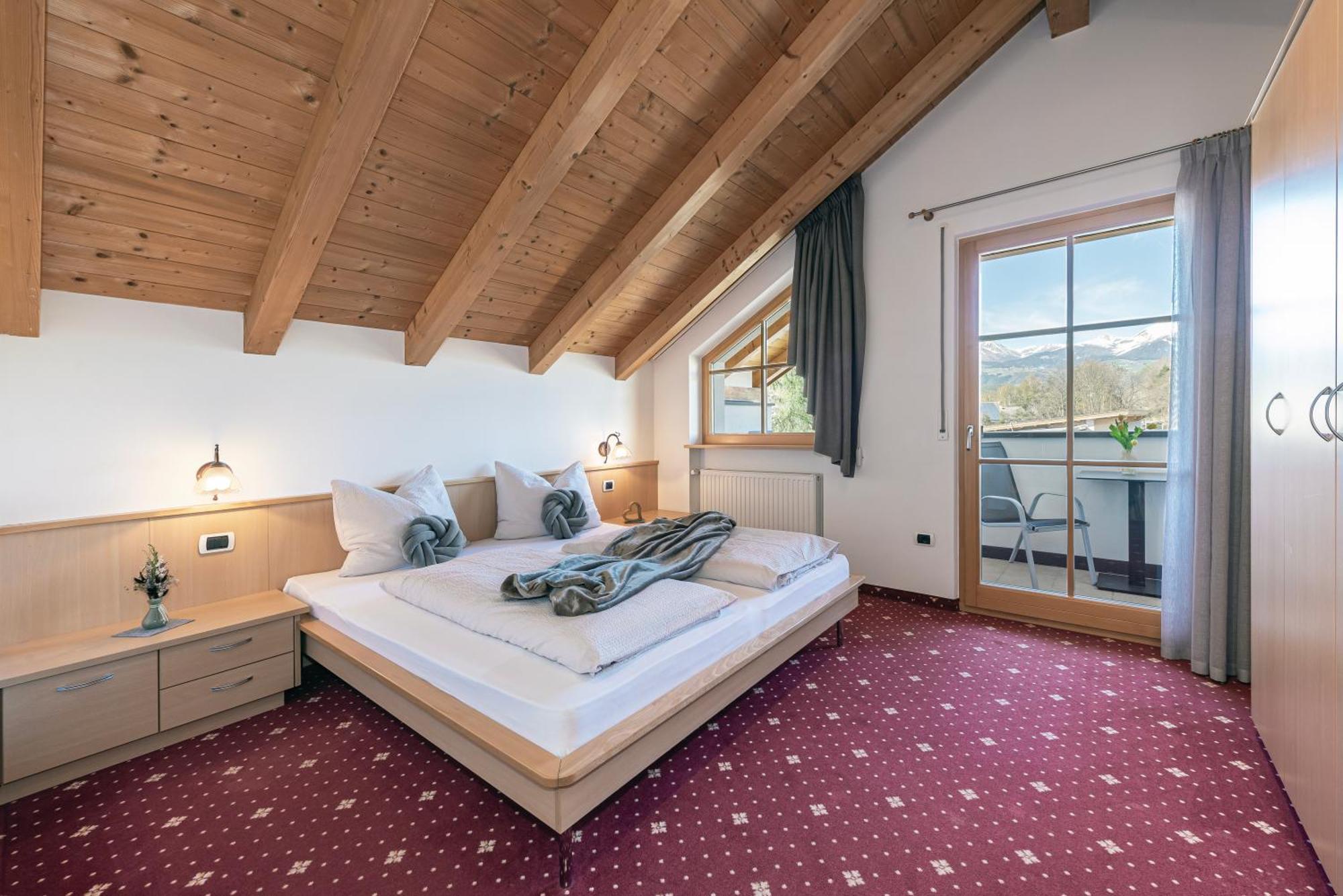 Trinnerhof- Hof Chalets Und Obsthof Mit Zimmer Natz-Schabs Екстериор снимка