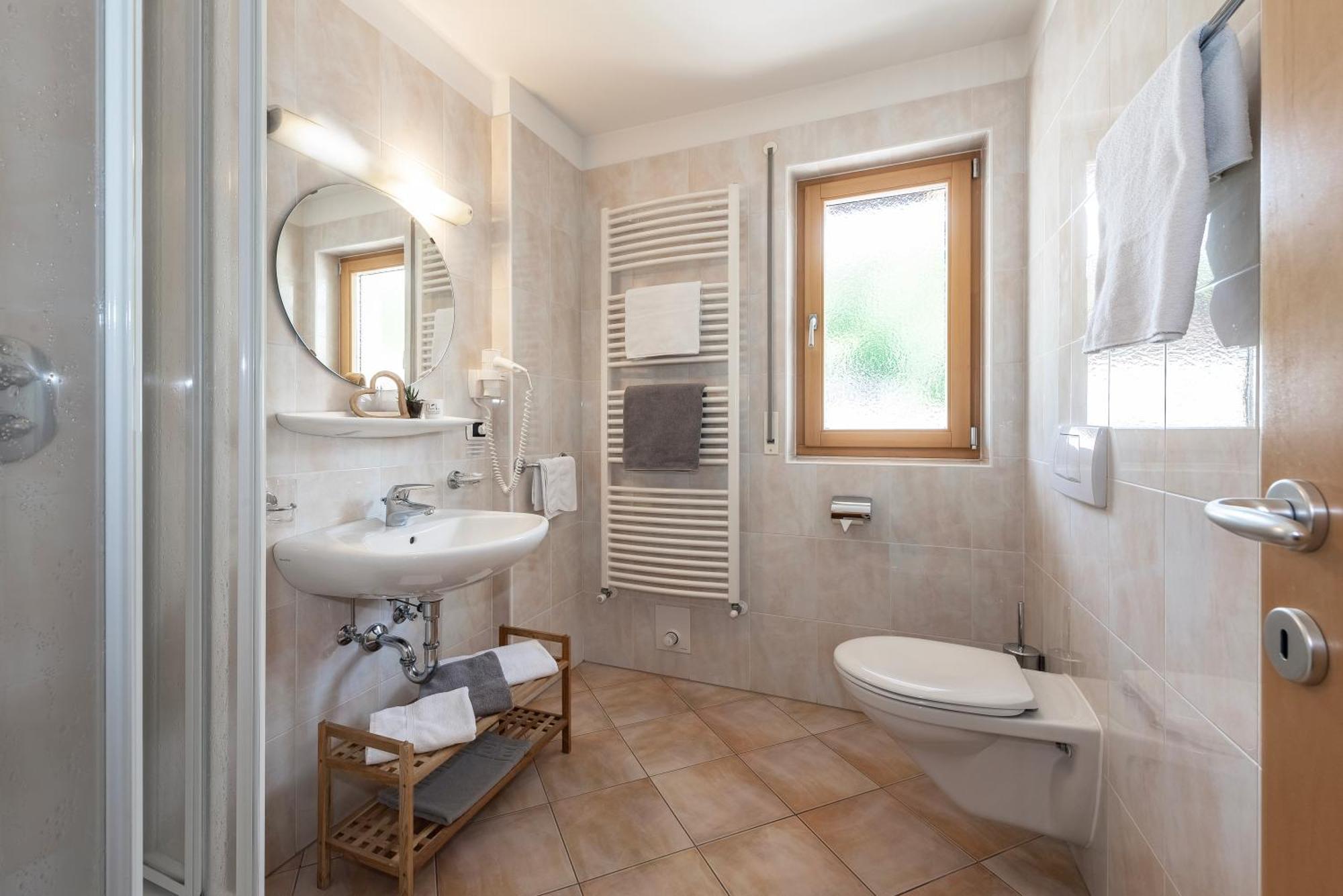 Trinnerhof- Hof Chalets Und Obsthof Mit Zimmer Natz-Schabs Екстериор снимка